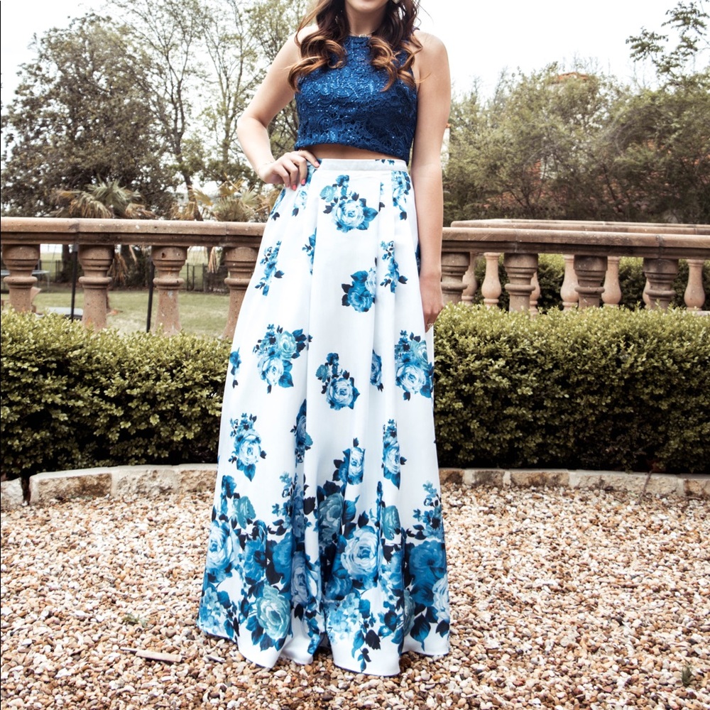 Blue prom dress